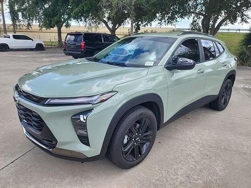 Cacti Green 2025 Chevrolet Trax FWD ACTIV