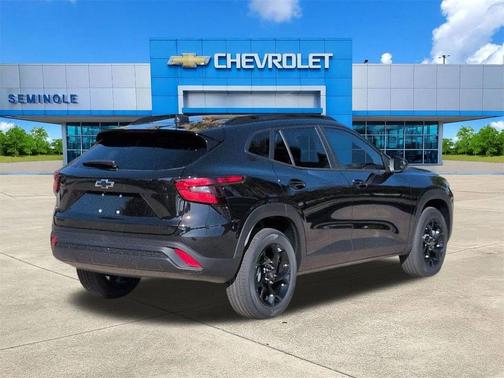 Mosaic Black Metallic 2026 Chevrolet Trax LT