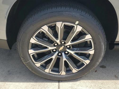 2025 Chevrolet Suburban 2WD High Country