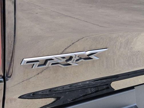 Diamond Black Crystal Pearlcoat 2021 RAM 1500 TRX