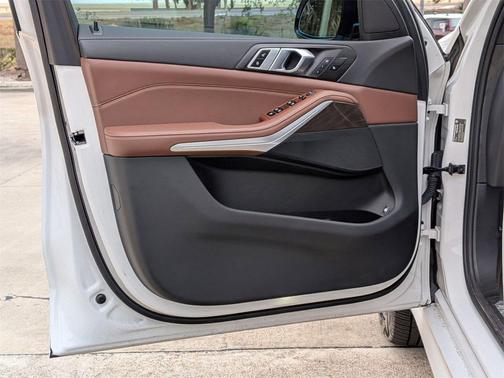 2023 BMW X5 PHEV xDrive45e