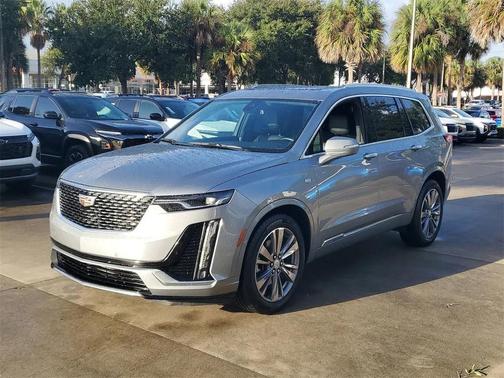2025 Cadillac XT6 Premium Luxury FWD