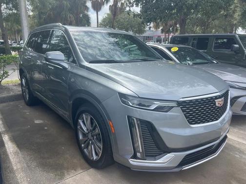 2025 Cadillac XT6 Premium Luxury FWD
