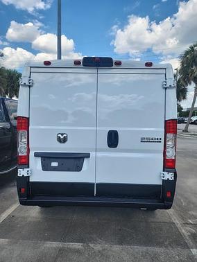 Bright White Clearcoat 2025 RAM ProMaster 2500 Tradesman