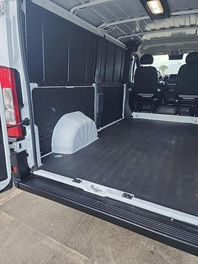 Bright White Clearcoat 2025 RAM ProMaster 2500 Tradesman