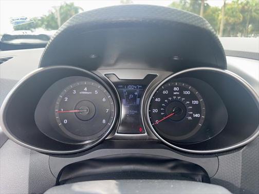 2015 Hyundai Veloster Base