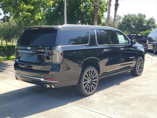 2025 Chevrolet Suburban 4WD High Country