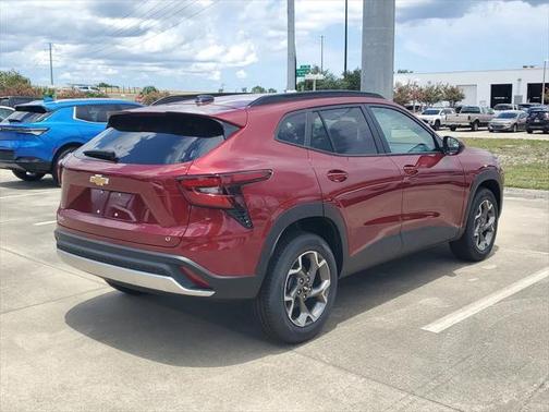 2025 Chevrolet Trax LT