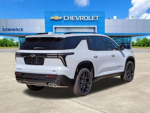 Polar White Tricoat 2026 Chevrolet Traverse RS
