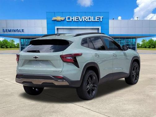 Cacti Green 2026 Chevrolet Trax FWD ACTIV