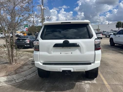 2022 Toyota 4Runner SR5