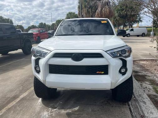 2022 Toyota 4Runner SR5