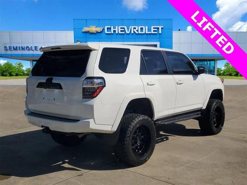 2022 Toyota 4Runner SR5