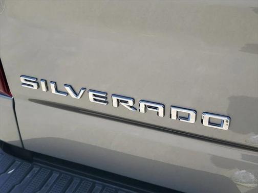 2025 Chevrolet Silverado 1500 Custom
