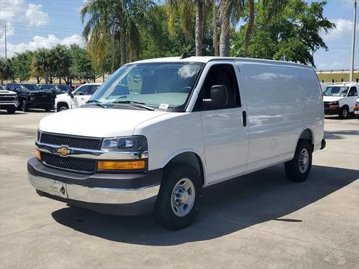 2025 Chevrolet Express 2500 RWD 2500 Regular Wheelbase WT