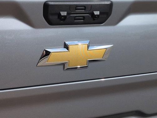 Sterling Gray Metallic 2025 Chevrolet Silverado 1500 High Country