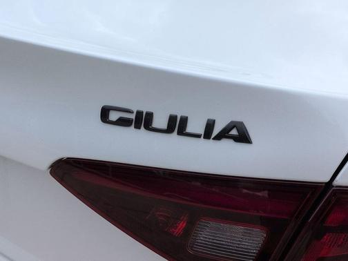 2021 Alfa Romeo Giulia Ti