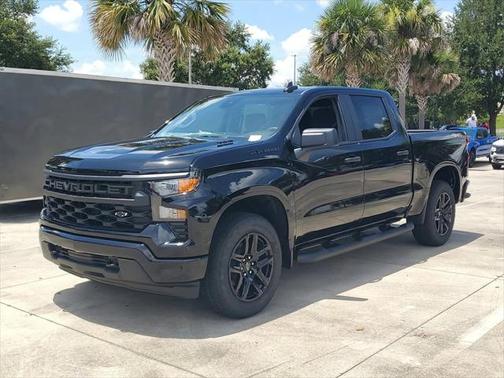 2025 Chevrolet Silverado 1500 Custom