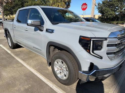 2024 GMC Sierra 1500 SLE
