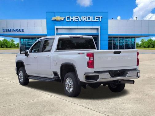 Iridescent Pearl Tricoat 2024 Chevrolet Silverado 2500 LT
