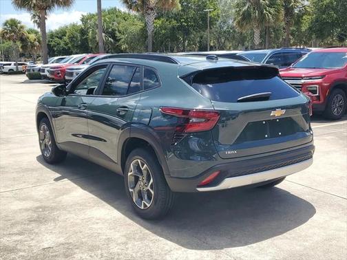 2025 Chevrolet Trax LT