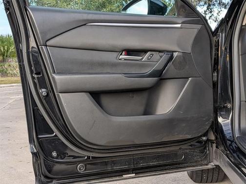 2024 Mazda CX-50 2.5 S Preferred Package