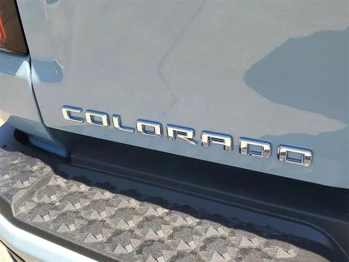 2025 Chevrolet Colorado WT