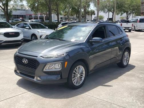 2021 Hyundai KONA SEL Plus