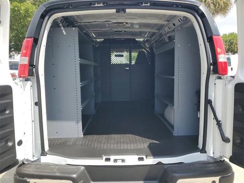 2025 Chevrolet Express 2500 RWD 2500 Regular Wheelbase WT