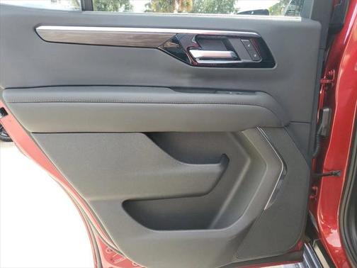 2025 Chevrolet Tahoe LS