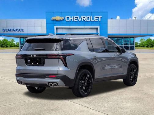 Sterling Gray Metallic 2026 Chevrolet Traverse LT