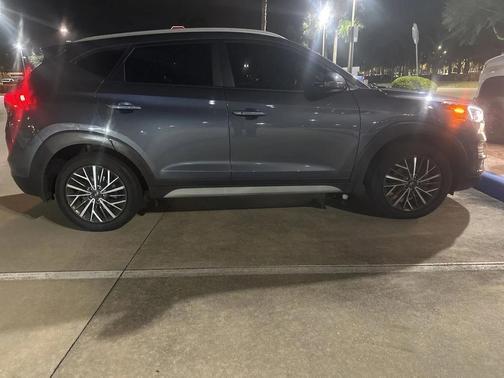 2021 Hyundai TUCSON SEL