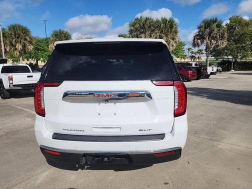 2024 GMC Yukon SLT