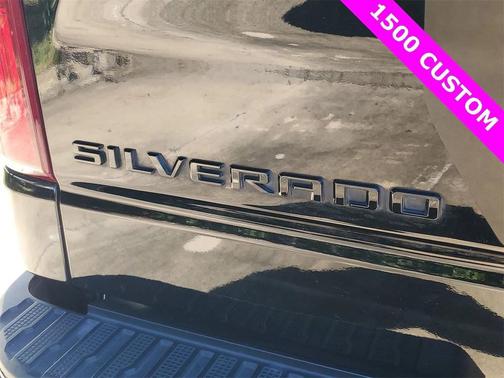 2022 Chevrolet Silverado 1500 Custom