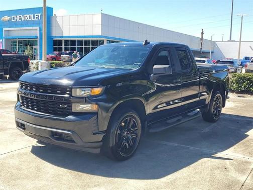 2022 Chevrolet Silverado 1500 Custom