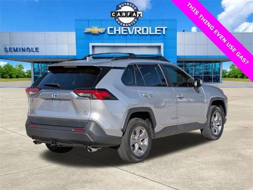 2022 Toyota RAV4 Hybrid XLE