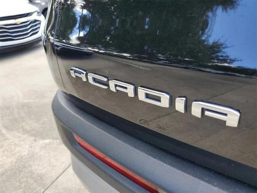 2025 GMC Acadia FWD Elevation