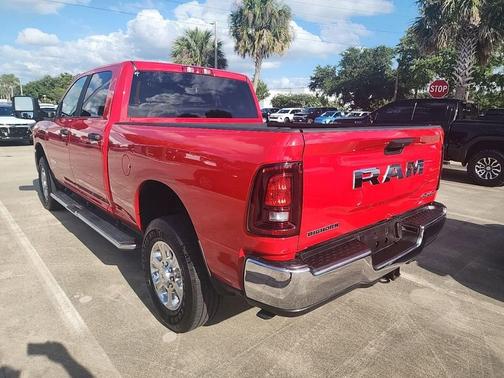 Flame Red Clearcoat 2026 RAM 2500 Big Horn Crew Cab 4x4 6'4' Box