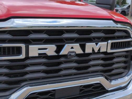 Flame Red Clearcoat 2026 RAM 2500 Big Horn Crew Cab 4x4 6'4' Box