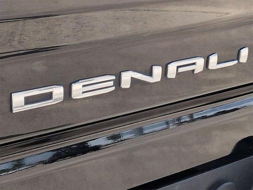 2024 GMC Sierra 2500 Denali