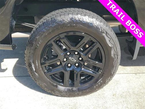 2025 Chevrolet Silverado 1500 LT Trail Boss
