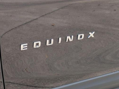 Mosaic Black Metallic 2022 Chevrolet Equinox 1LT