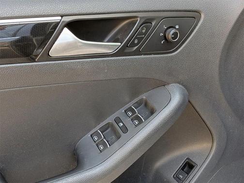 2017 Volkswagen Jetta 1.8T SEL