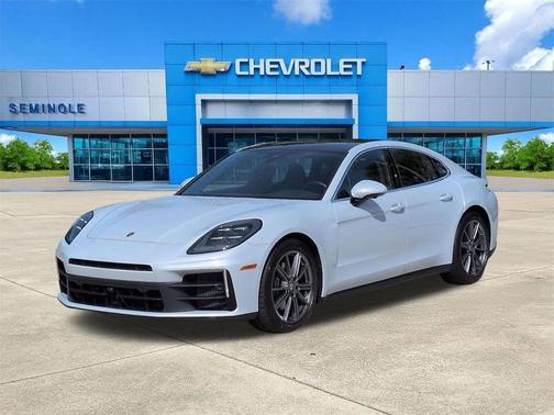 2025 Porsche Panamera 4