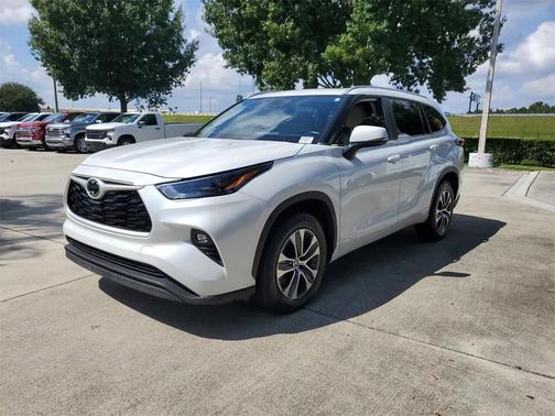 2023 Toyota Highlander L