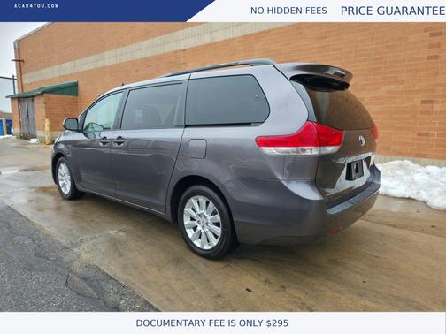 2011 Toyota Sienna LE
