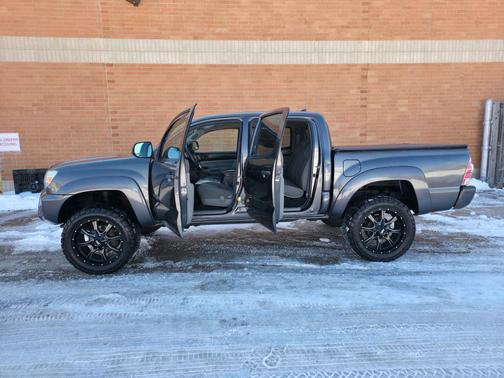 2015 Toyota Tacoma Base