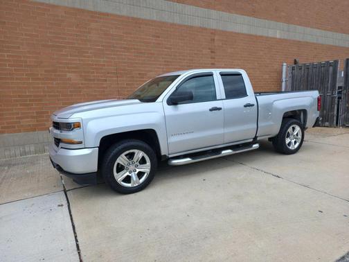 2018 Chevrolet Silverado 1500 Custom