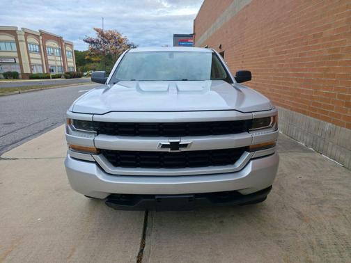2018 Chevrolet Silverado 1500 Custom