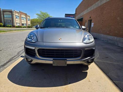 2016 Porsche Cayenne Base